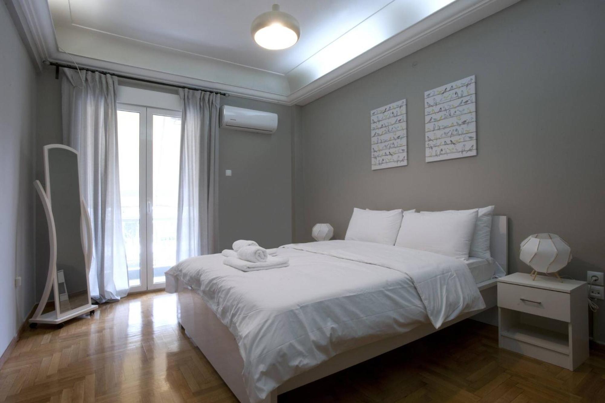 Patision, A Modern & Comfortable Apartment Athena Bagian luar foto